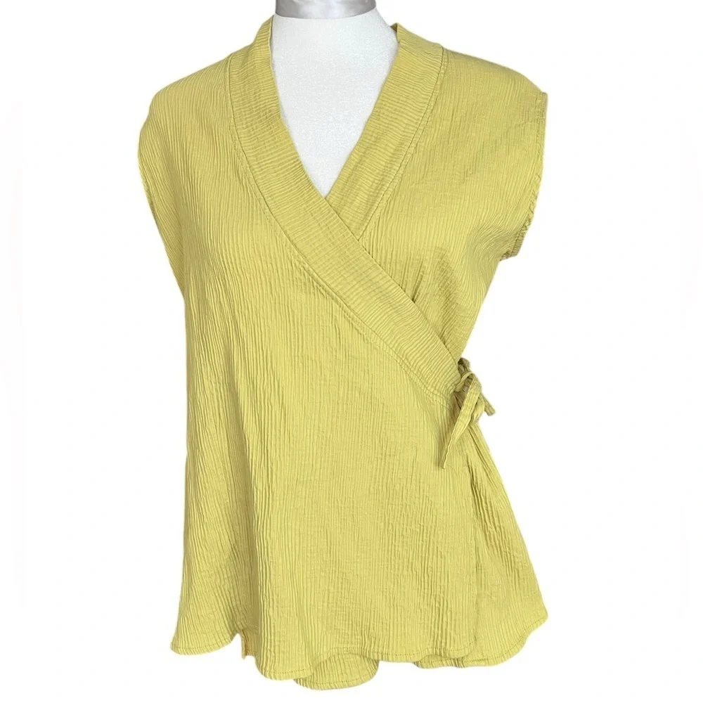 Marla Wynne Yellow Stretch Wrap Top Sz M - Picture 1 of 10